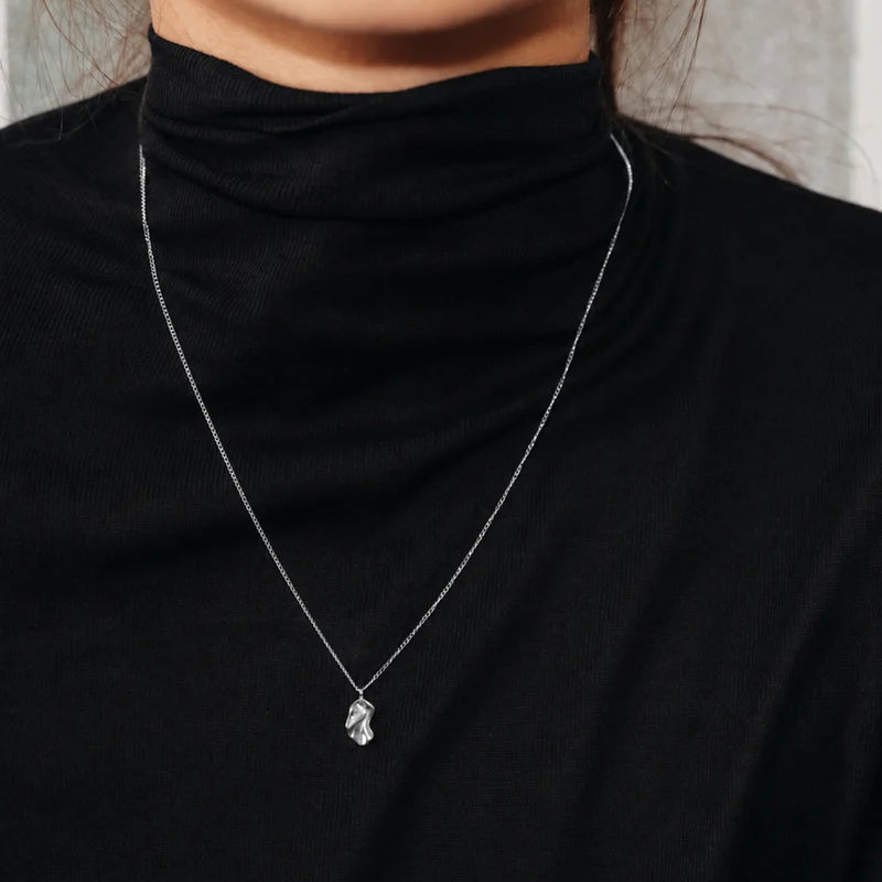 1251_5b9b59510d-edblad-melted-necklace-silver-cu-131814-full.webp