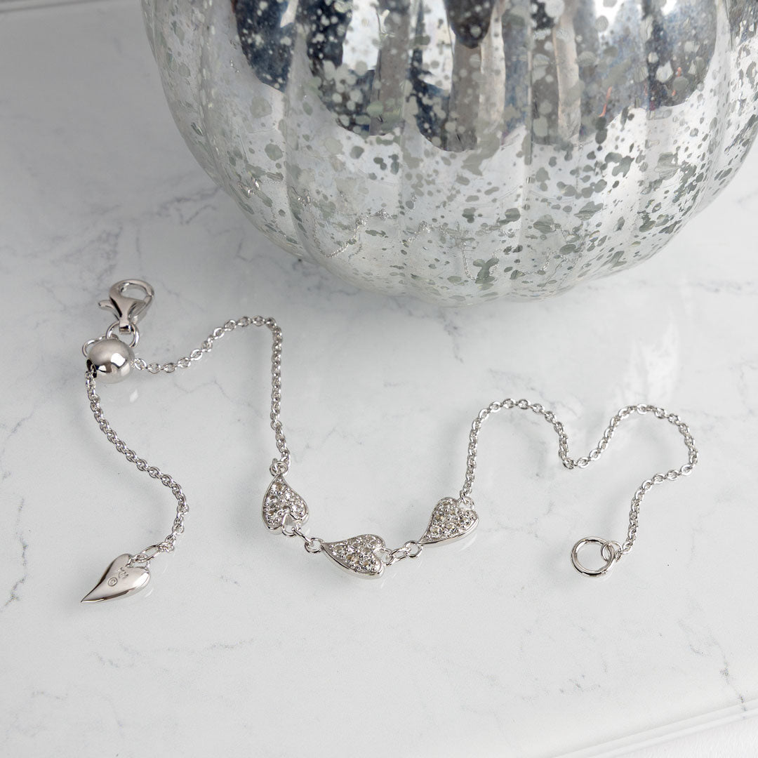 Kit Heath | Desire Kiss Precious heart Triplet 7" Slider Bracelet