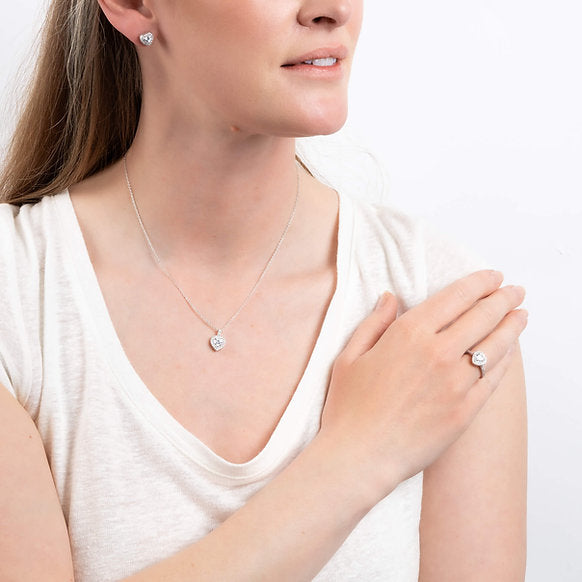 Diamonfire | Zirconia Heart Cluster Ring