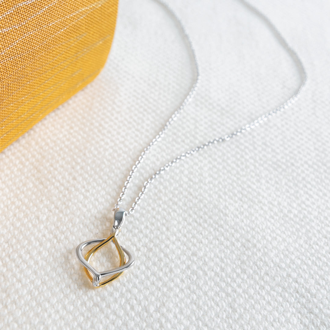 Kit Heath | Alicia Golden Mini 18" Necklace