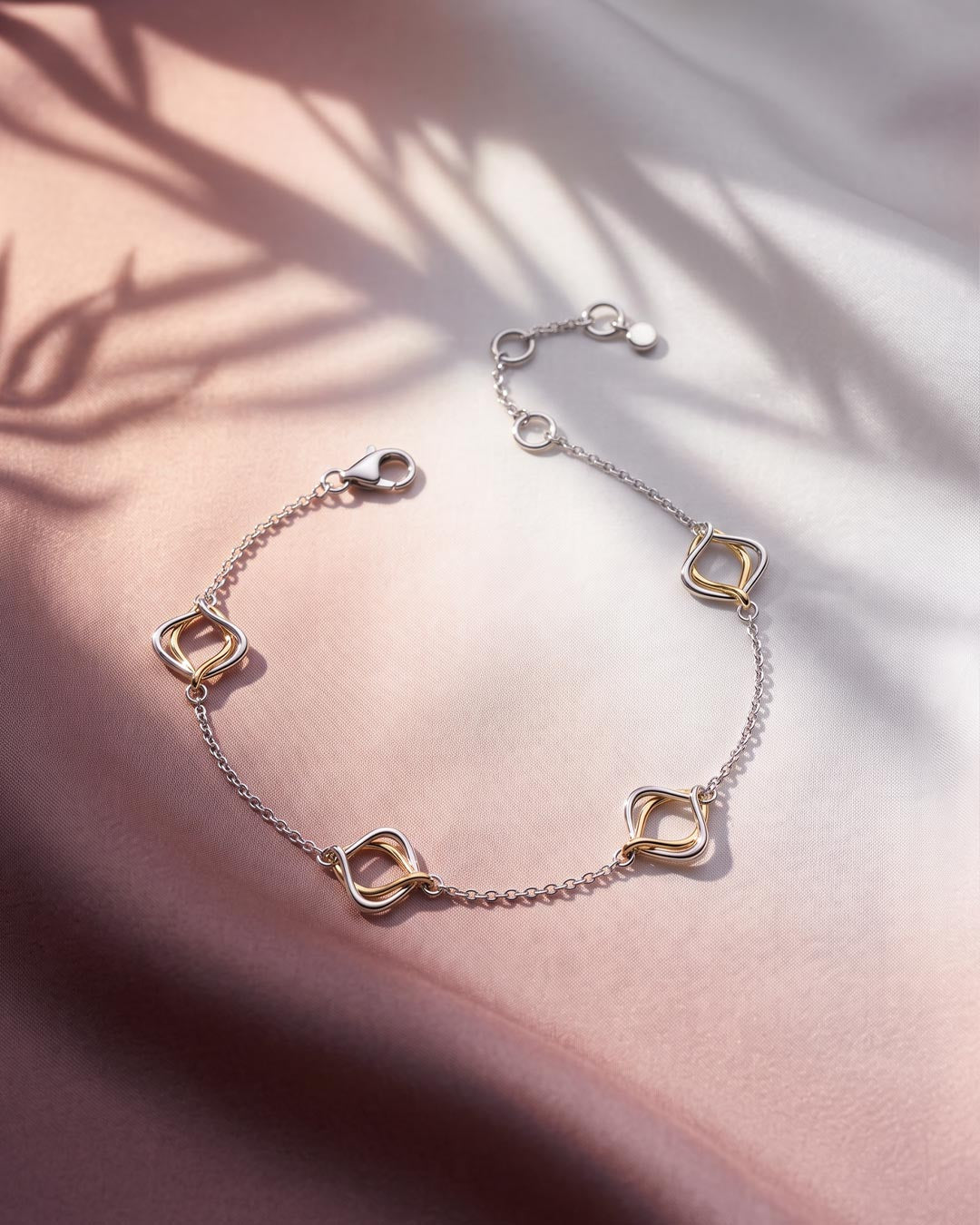 Kit Heath | Alicia Golden 7.5" Fine Station Bracelet