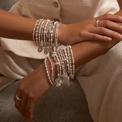 ChloBo | Dainty Moon Cut Sparkle Glowing Beauty Bracelet