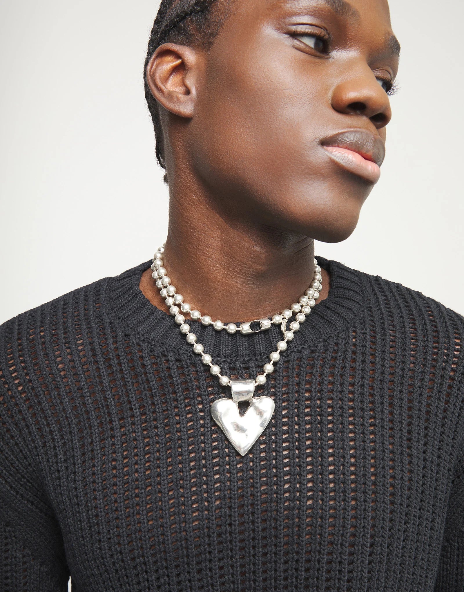 UNO de 50 | Statement Bead chain with large heart pendant