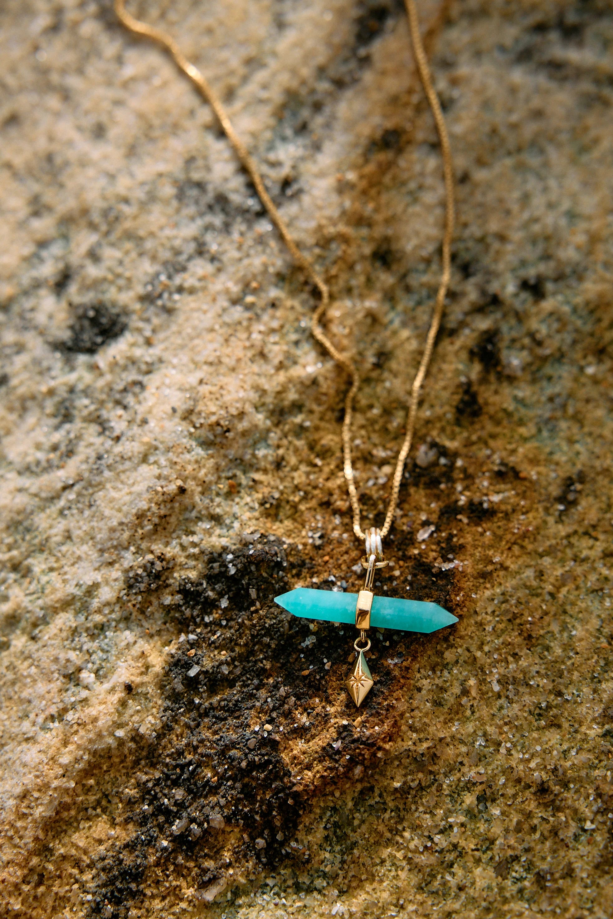 Rachel Jackson | Tranquility Aquamarine T-Bar Necklace