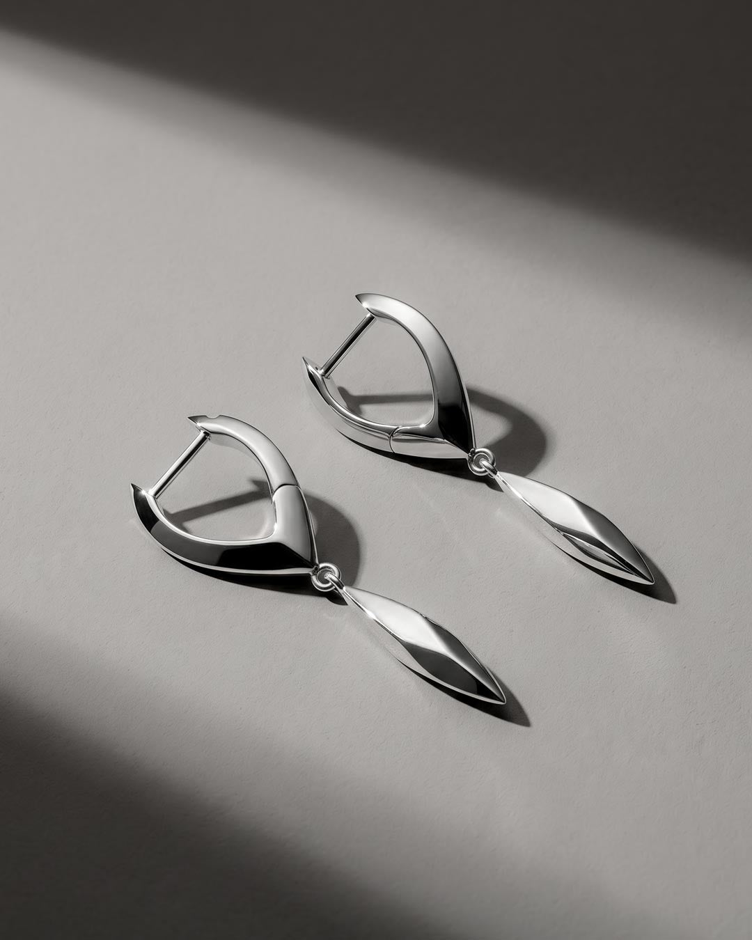 Kit Heath | Glint Tapered Hinged Hoop Earrings
