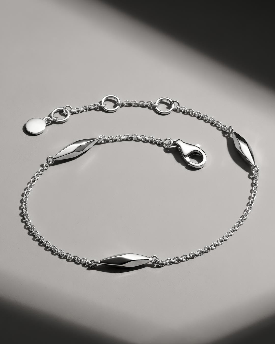 Kit Heath | Glint 7.5" Station Bracelet