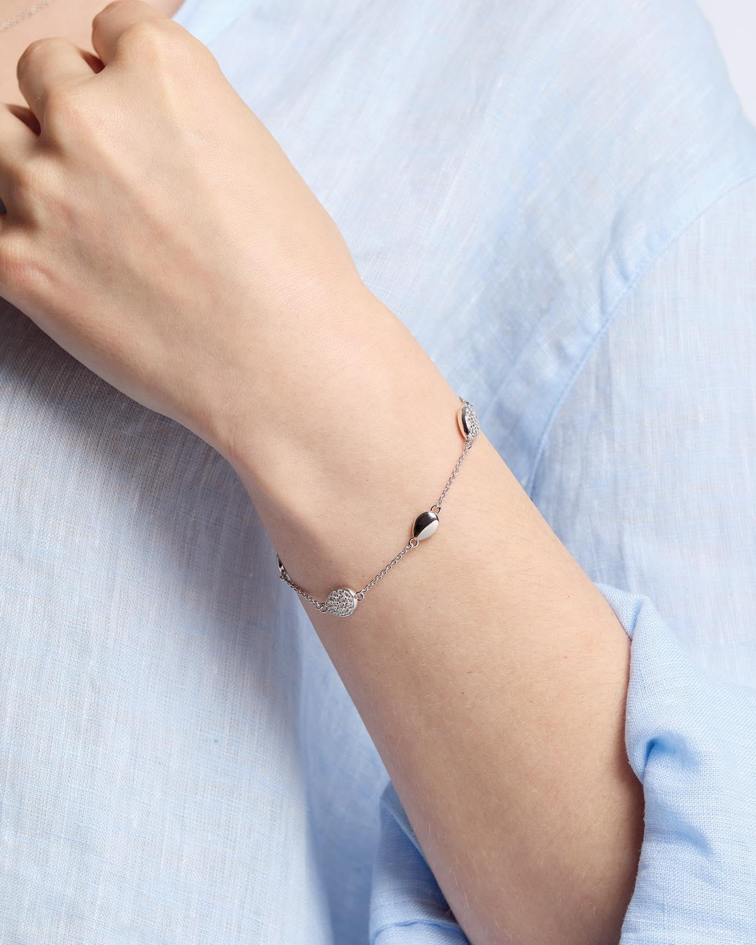 Kit Heath | Coast Pebble Glisten 7.5" Station Bracelet
