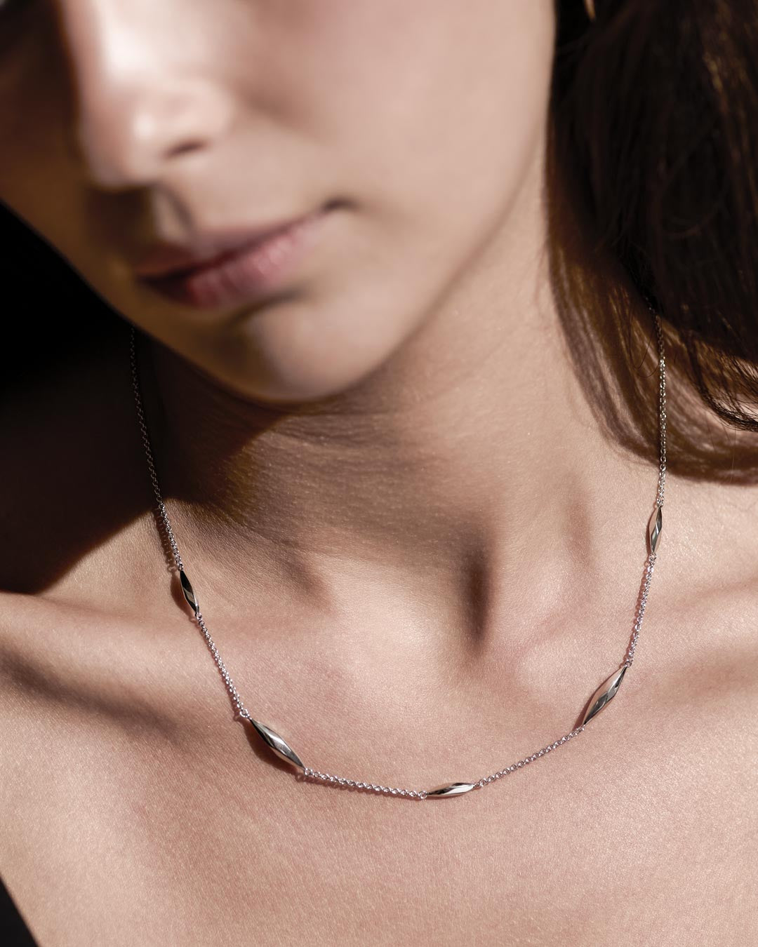 Kit Heath | Glint 18" Station Necklace
