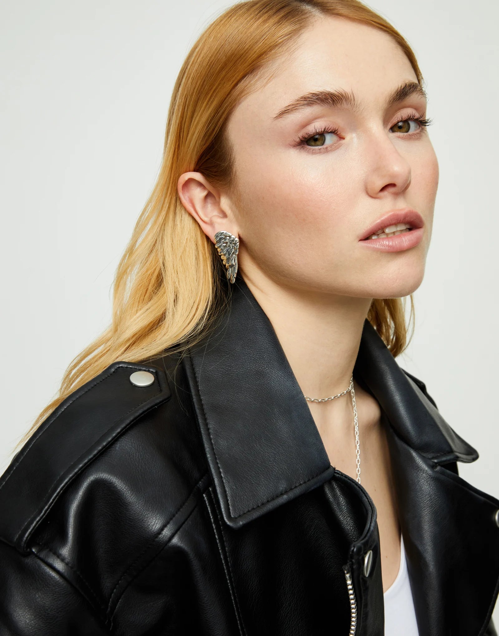 UNO De 50 | Angel Wing Earrings