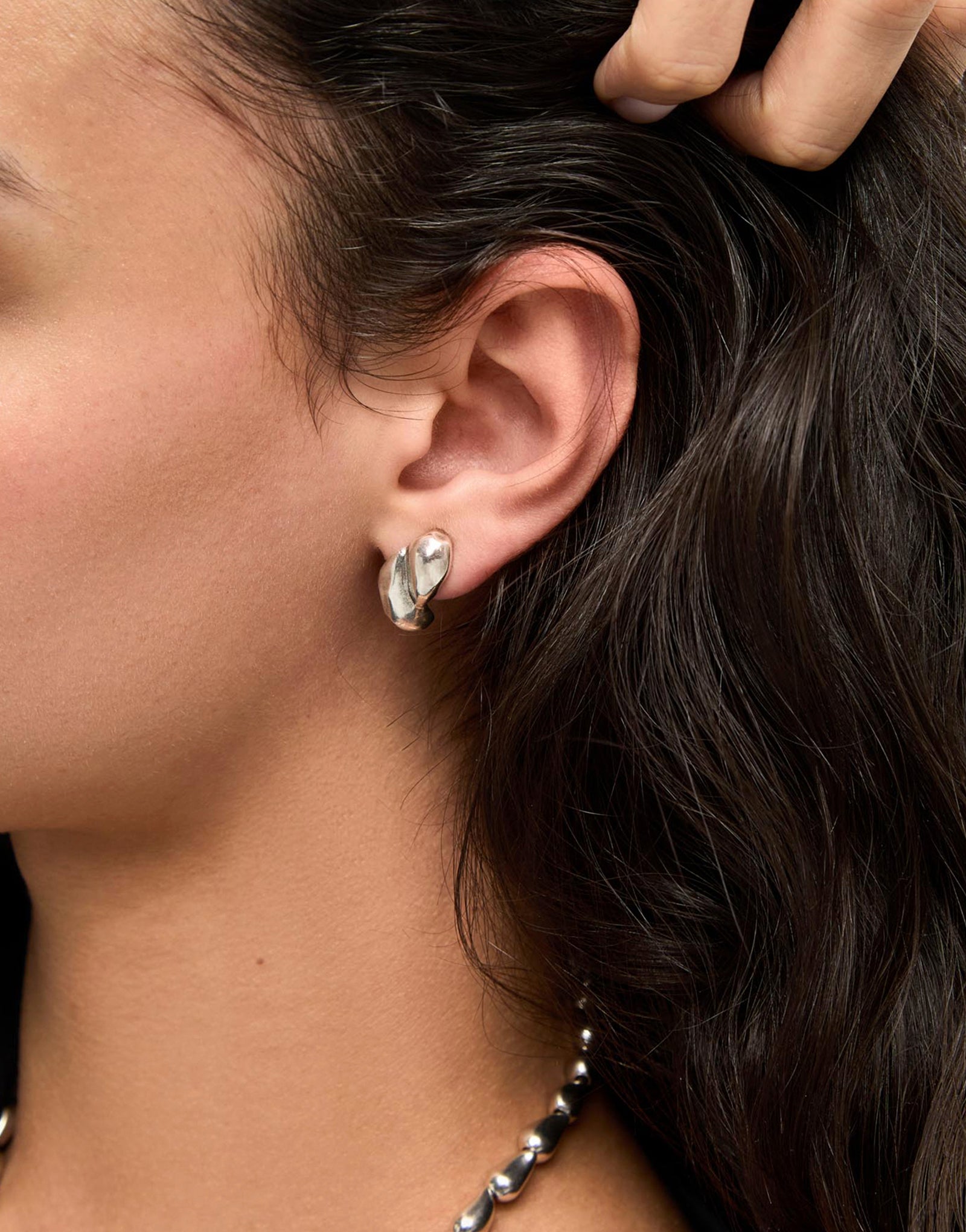 UNO de 50 | Anima Chunky Twisted Stud Earrings