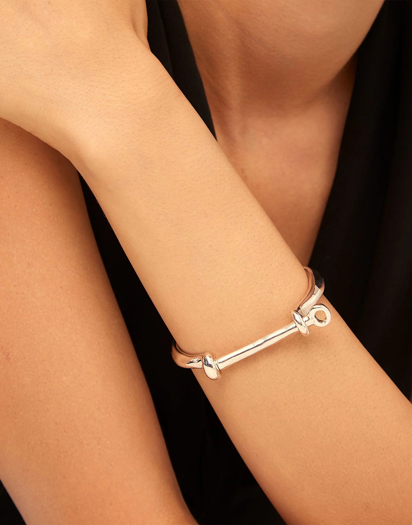 UNO de 50 | The Shackle Bangle