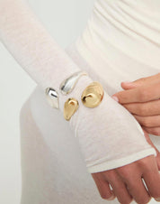 UNO de 50 | Corium Gold Plate Bangle