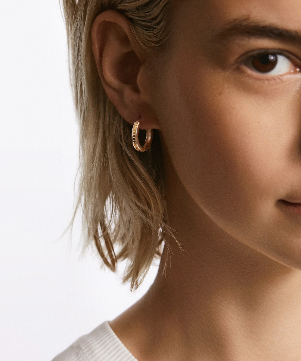 Anna Beck | Classic Small Hinge Hoops