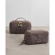 Katie Loxton | Soho medium Make Up / Wash Bag - Leopard