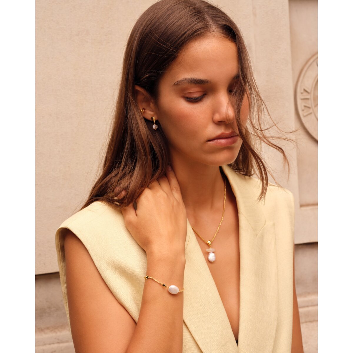 Katie Loxton | Sol Pearl Bar Earrings