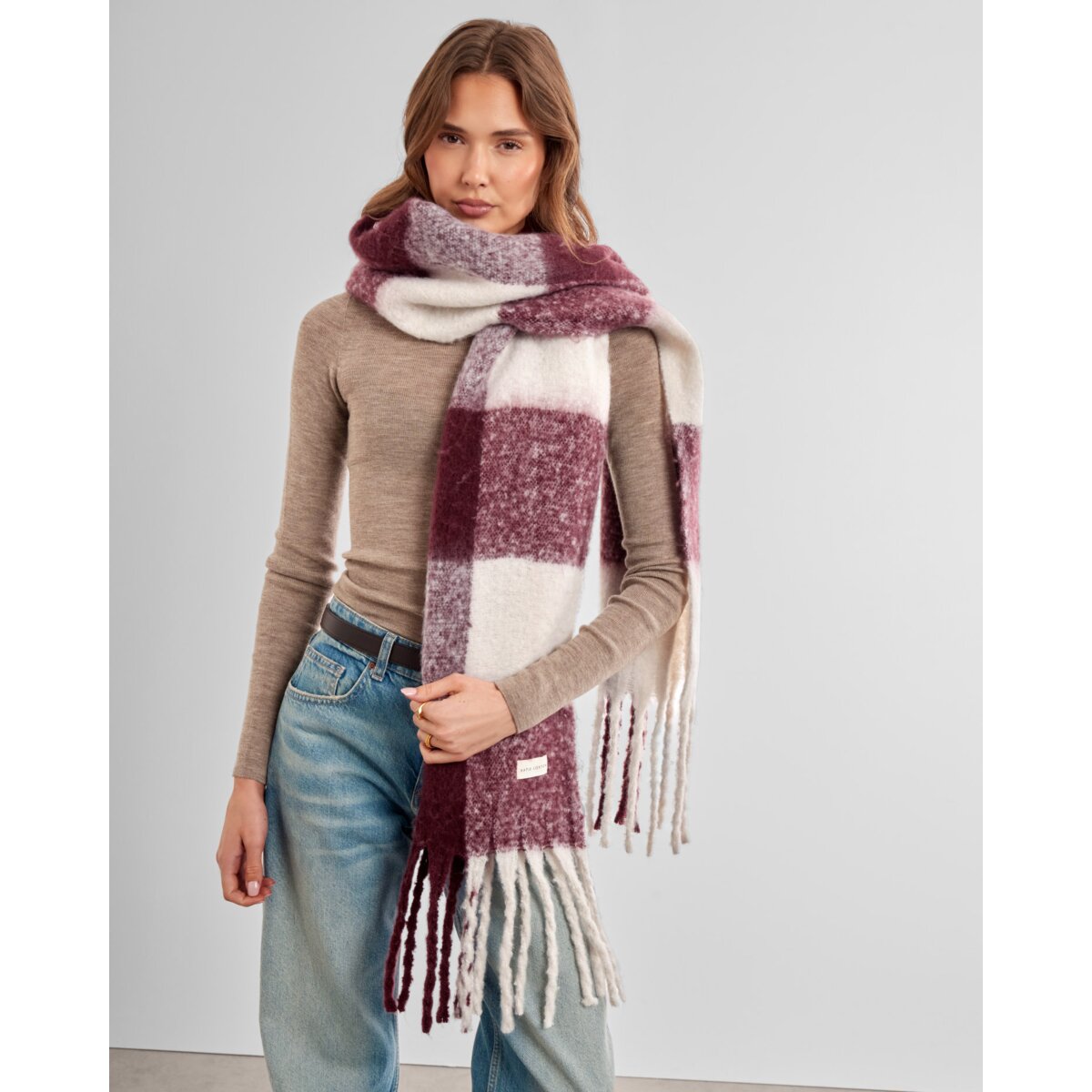 Katie Loxton | Checked Tassel Scarf - Cherry / Off White