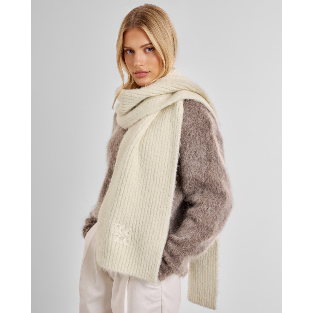 Katie Loxton | Logo Applique Scarf - Off White