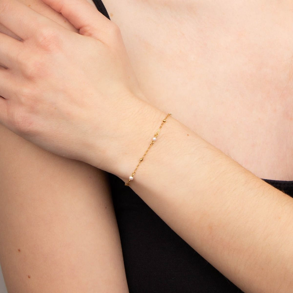 Penmans |  9ct Yellow Gold Trace Chain Station Bracelet